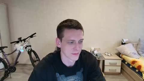 Snapshot of mikimaus0101 chatting on June 3, 2026, 2:33 pm Michael online show from June 3, 2026, 2:33 pm