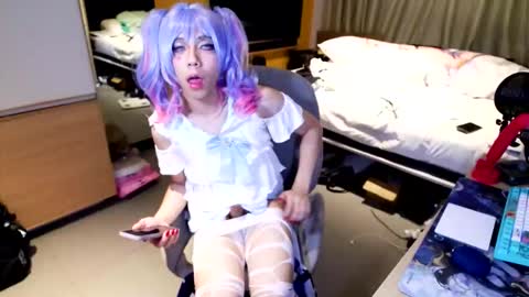 Snapshot of mikiraa chatting on September 17, 2025, 2:30 pm - online show from September 17, 2025, 2:30 pm