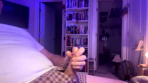 Snapshot of mikkah7 chatting on February 19, 2026, 10:50 pm Mikkah online show from February 19, 2026, 10:50 pm