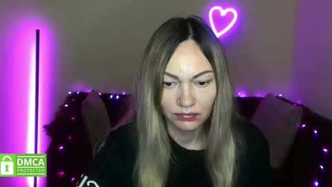 Adalina online show from December 19, 2025, 12:23 pm