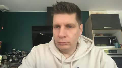 miklp8463 online show from February 24, 2026, 8:34 am