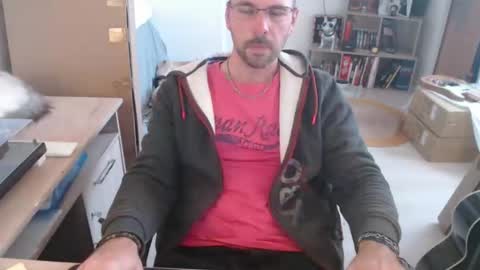 Snapshot of mikmik91 chatting on October 22, 2025, 10:04 am mikmik91 online show from October 22, 2025, 10:04 am