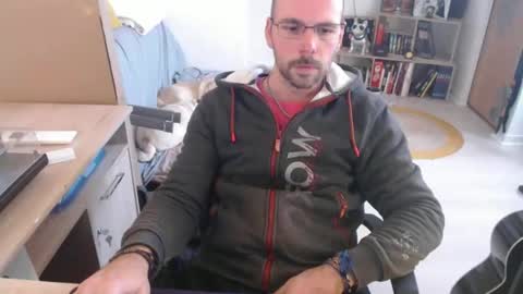 Snapshot of mikmik91 chatting on November 3, 2025, 11:33 am mikmik91 online show from November 3, 2025, 11:33 am