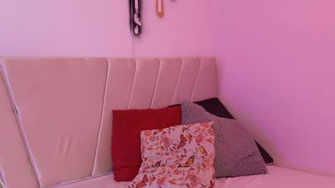 Mikoto Urb online show from October 26, 2025, 6:58 pm