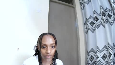 Snapshot of mil_milon chatting on July 15, 2026, 11:10 pm Milo online show from July 15, 2026, 11:10 pm