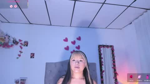 Snapshot of mila_1wood chatting on September 14, 2025, 12:32 am mila_1wood online show from September 14, 2025, 12:32 am