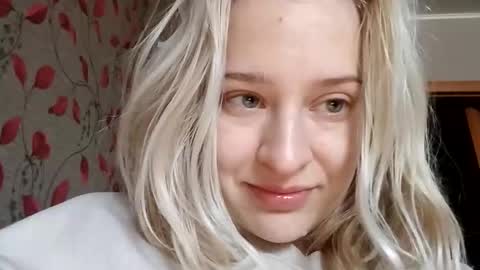 Mila 420 online show from February 11, 2026, 5:34 am