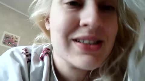 Snapshot of mila_420 chatting on April 4, 2026, 12:13 pm Mila 420 online show from April 4, 2026, 12:13 pm
