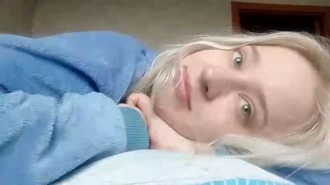 Snapshot of mila_420 chatting on April 14, 2026, 6:41 am Mila 420 online show from April 14, 2026, 6:41 am