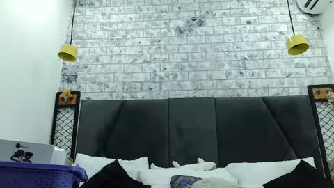 mila_adamss online show from January 13, 2025, 10:58 am