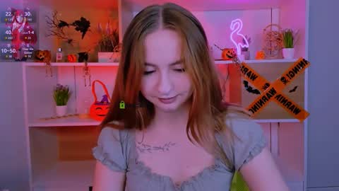 mila_glow online show from October 30, 2025, 8:31 pm