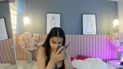 mila_hank online show from February 24, 2026, 12:14 pm