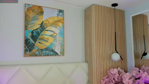 Snapshot of mila_hank chatting on March 23, 2026, 12:31 pm mila_hank online show from March 23, 2026, 12:31 pm