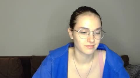 Snapshot of mila_keyy chatting on September 8, 2025, 10:20 pm mila_keyy online show from September 8, 2025, 10:20 pm