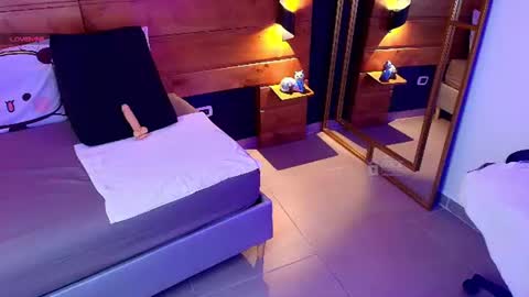 Snapshot of mila_kiitty chatting on July 4, 2026, 11:27 am Milena online show from July 4, 2026, 11:27 am