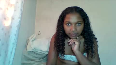 Snapshot of mila_lunah chatting on April 30, 2026, 6:20 am mila_lunah online show from April 30, 2026, 6:20 am