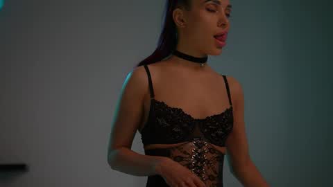 Snapshot of mila_may_ chatting on May 1, 2026, 4:28 am mila may online show from May 1, 2026, 4:28 am