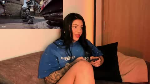 Snapshot of mila_monty__ chatting on May 16, 2026, 3:03 am online show from May 16, 2026, 3:03 am