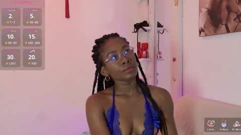 Mila  Max online show from October 27, 2025, 1:04 pm