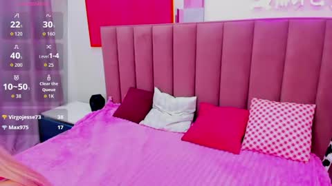 Snapshot of mila_stunning chatting on May 28, 2026, 1:36 am Mila online show from May 28, 2026, 1:36 am