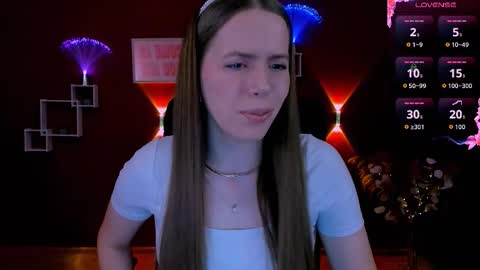 Snapshot of mila_sun__ chatting on March 11, 2026, 8:42 am mila_sun__ online show from March 11, 2026, 8:42 am