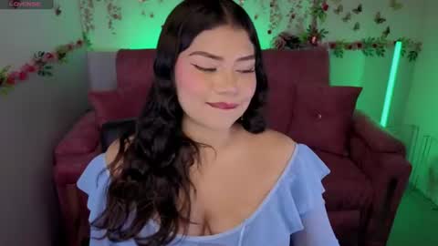 Snapshot of mila_sweet_v chatting on June 29, 2026, 7:14 am Mila online show from June 29, 2026, 7:14 am
