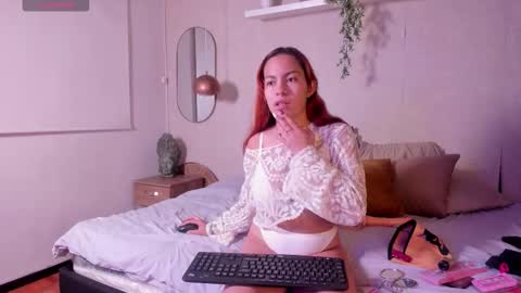 milaa_rougee online show from February 25, 2026, 11:09 am