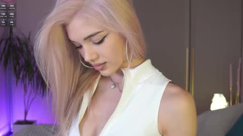 Mila and u can call me sweet bunny online show from February 27, 2026, 11:10 am