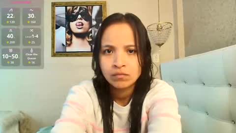 miladiosa online show from November 30, 2025, 12:09 pm