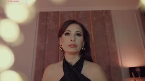        online show from October 24, 2025, 6:26 pm