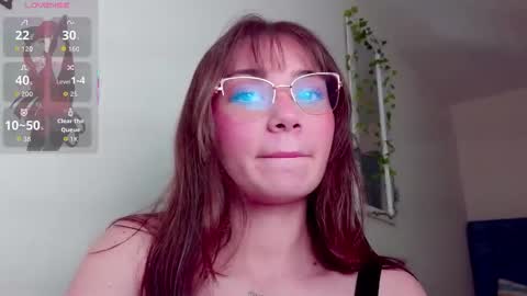 Snapshot of milafyre chatting on December 18, 2025, 12:11 pm valery online show from December 18, 2025, 12:11 pm