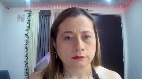Snapshot of milagros_latin chatting on November 13, 2025, 10:30 pm milagros_latin online show from November 13, 2025, 10:30 pm