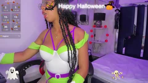 Milenna online show from October 31, 2025, 6:03 am