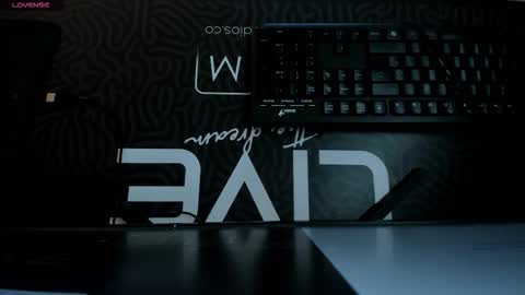 Snapshot of milalawrence_ chatting on February 11, 2026, 11:26 am Mila online show from February 11, 2026, 11:26 am