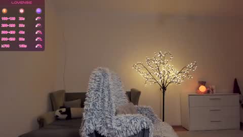 Milana online show from December 13, 2024, 1:55 pm