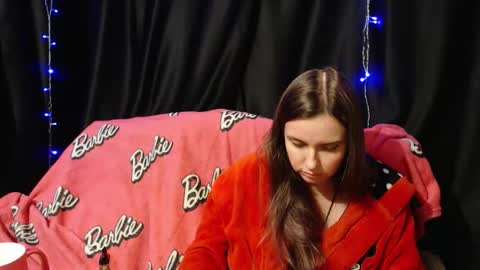 MilAna online show from September 18, 2025, 6:21 pm