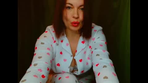 milana9732 online show from May 3, 2026, 6:36 pm