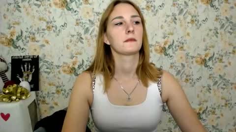 Milana online show from October 9, 2025, 6:55 am