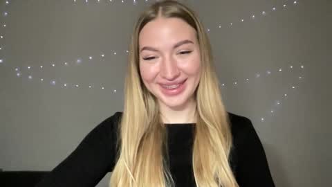 Milana online show from December 26, 2024, 11:54 am