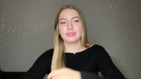 Milana online show from January 7, 2025, 6:35 pm