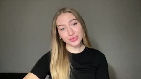 Milana online show from January 11, 2025, 7:59 pm