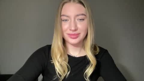 Milana online show from January 18, 2025, 9:45 pm