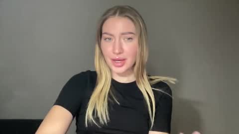 Milana online show from January 22, 2025, 8:28 pm