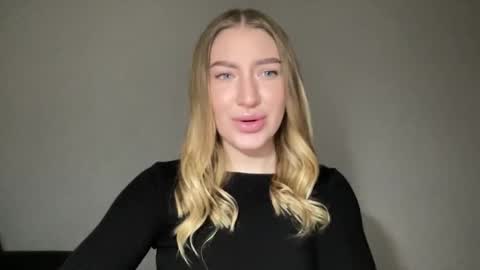 Milana online show from January 26, 2025, 1:36 pm