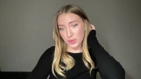 Milana online show from January 27, 2025, 7:13 pm