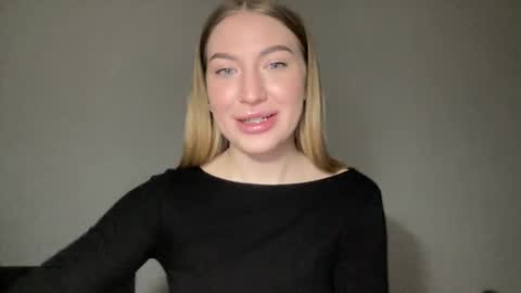 Milana online show from February 2, 2025, 11:08 am