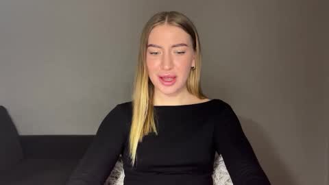 Milana online show from February 2, 2025, 5:26 pm