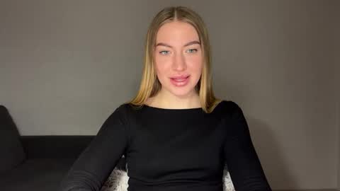 Milana online show from February 2, 2025, 9:23 pm