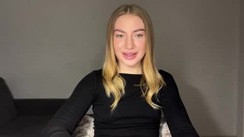 Milana online show from February 3, 2025, 12:25 pm