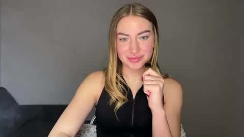 Milana online show from February 8, 2025, 6:01 pm